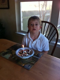 2011/03(Mar)/Ian's 3rd BD with us/2011-03-09-Ian's 3rd BD-01.jpg